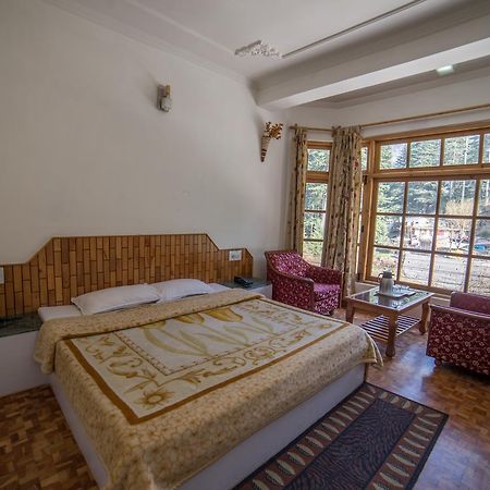 Hotel Satkar Residency Manāli Exteriör bild