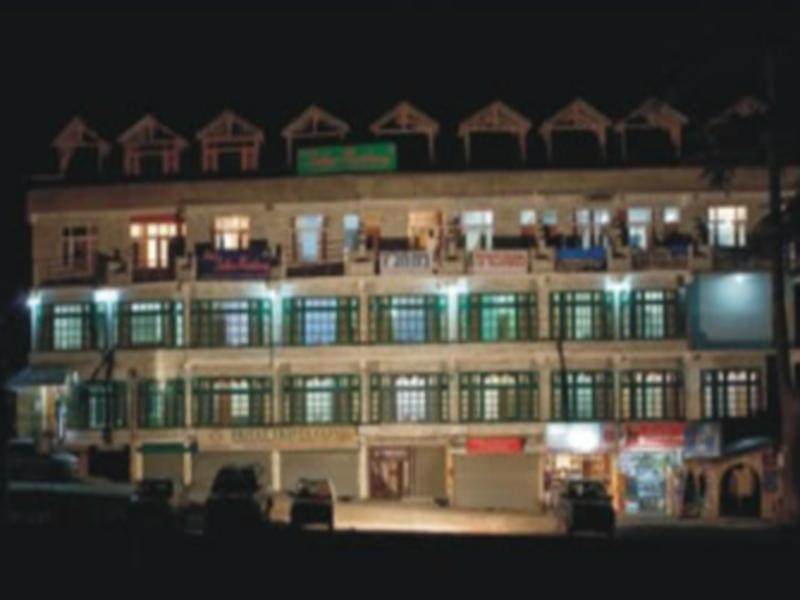 Hotel Satkar Residency Manāli Exteriör bild